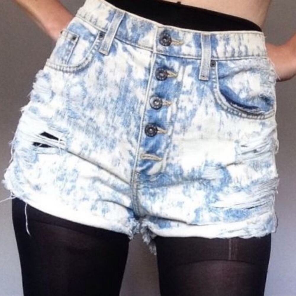CARMAR Acid Wash Button Fly Denim Jean Shorts 23
